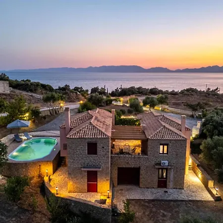 Elaia's Seaside Heaven בית נופש *