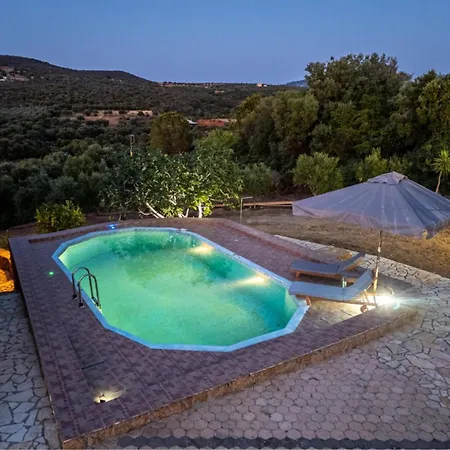 Elaia's Seaside Heaven בית נופש