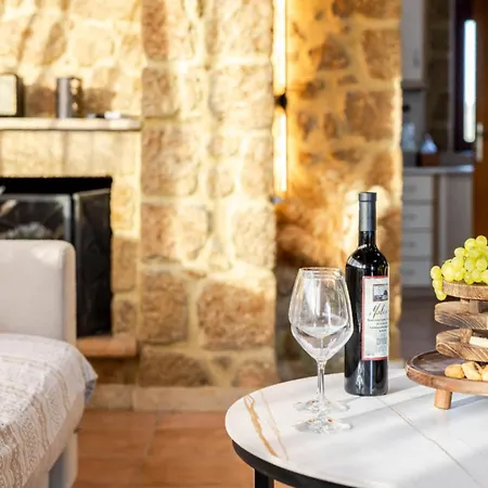 Elaia's Seaside Heaven בית נופש