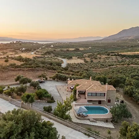 Feriehus Elaia's Seaside Heaven *