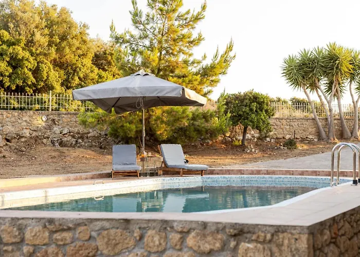 Elaia's Seaside Heaven Feriehus